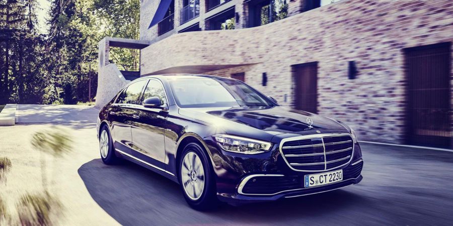 Mercedes Benz S680  Guard