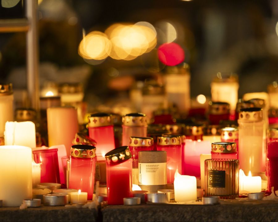 Der Gemeindepräsident gilt als Beschuldigter im Zusammenhang mit der Brandtragödie.