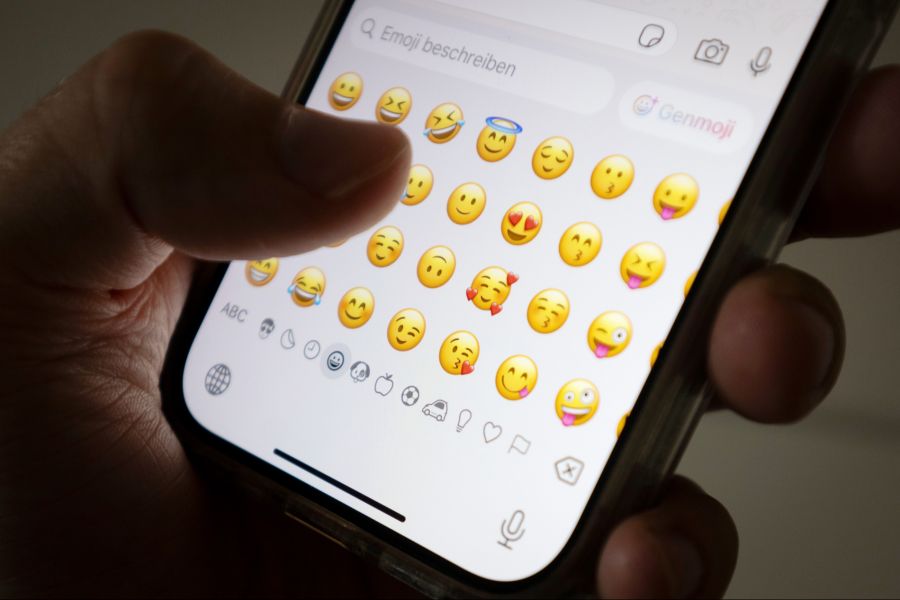 Kommunizieren können sie aber dank Emojis.