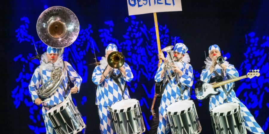 Die «Starivaris» bringen am diesjährigen Charivari die Basler Vorfasnachtsveranstaltung in komprimierter Version auf die Bühne.