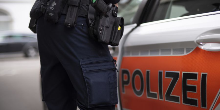 Die Kantonspolizei St. Gallen rückte zu einem Einbruch in einen Garagenbetrieb in Ebnat-Kappel aus. (Symbolbild)