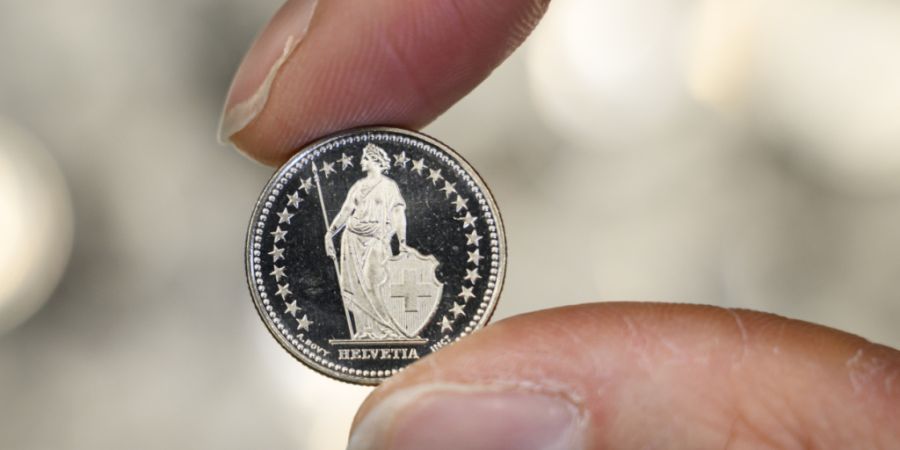 Das Finanzierungsergebnis der öffentlichen Haushalte (Bund, Kantone, Gemeinden und Sozialversicherungen) dürfte sich in den Jahren 2026 und 2027 gegenüber 2025 deutlich verschlechter...