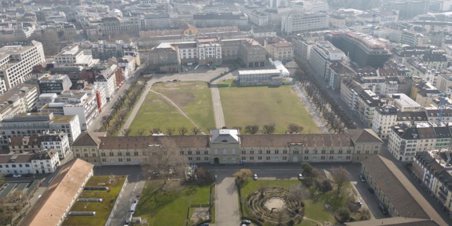 Der Zürcher Stadtrat beantragt für die Projektierung der Umnutzung und Instandsetzung der Zeughäuser auf dem Kasernenareal einen Zusatzkredit von 13,6 Millionen Franken. (Archivbild)