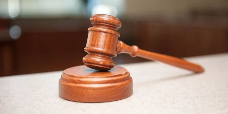 Ein 22-jähriger Russe wurde in Grossbritannien der Körperverletzung an seiner Freundin schuldig gesprochen. (Symbolbild)