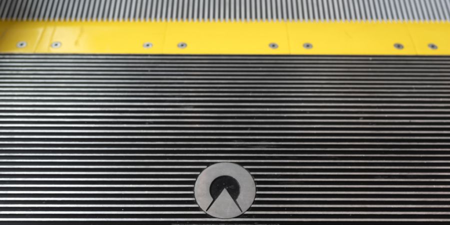 Der Lift- und Rolltreppenhersteller Schindler hat im Startquartal mehr verdient. (Archivbild)