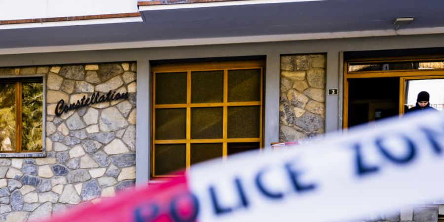 Laut den Walliser Behörden kam es in der Bar «Le Constellation» in Crans-Montana VS zu einem Flashover, einem sich plötzlich ausbreitenden und lebensgefährlichen Feuer.