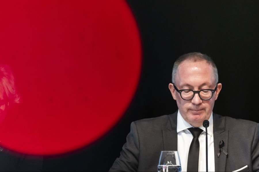 Kommunikationsexperte Stefan Häseli empfiehlt dem Gemeindepräsidenten, sich an der nächsten Medienkonferenz zu entschuldigen.