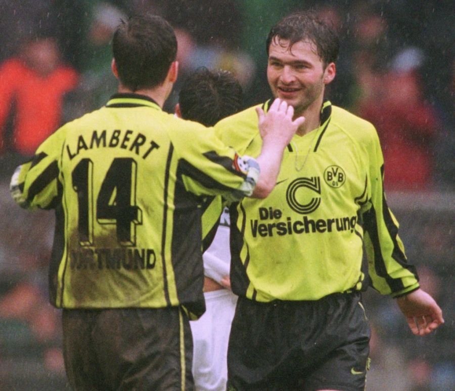 Beim bisher einzigen Champions-League-Triumph von Borussia Dortmund war mit Stéphane Chapuisat (r.) auch ein Schweizer beteiligt.