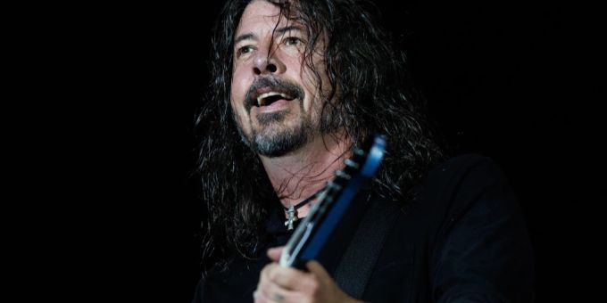 Fies! - Foo-Fighters-Star zieht auf Bühne über Taylor Swift her