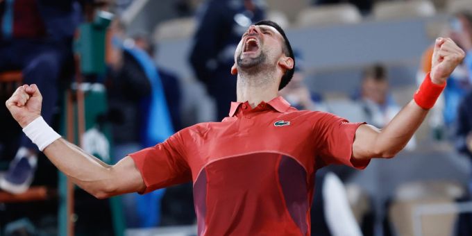 Mit seinem 369. Sieg in einem Grand-Slam-Match stellt Novak Djokovic den Rekord von Roger Federer ein. Novak Djokovic