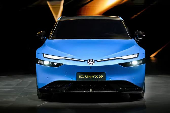 VW ID. Unyx 09