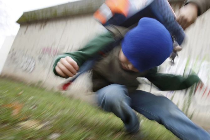 würge mutprobe schüler schulhaus