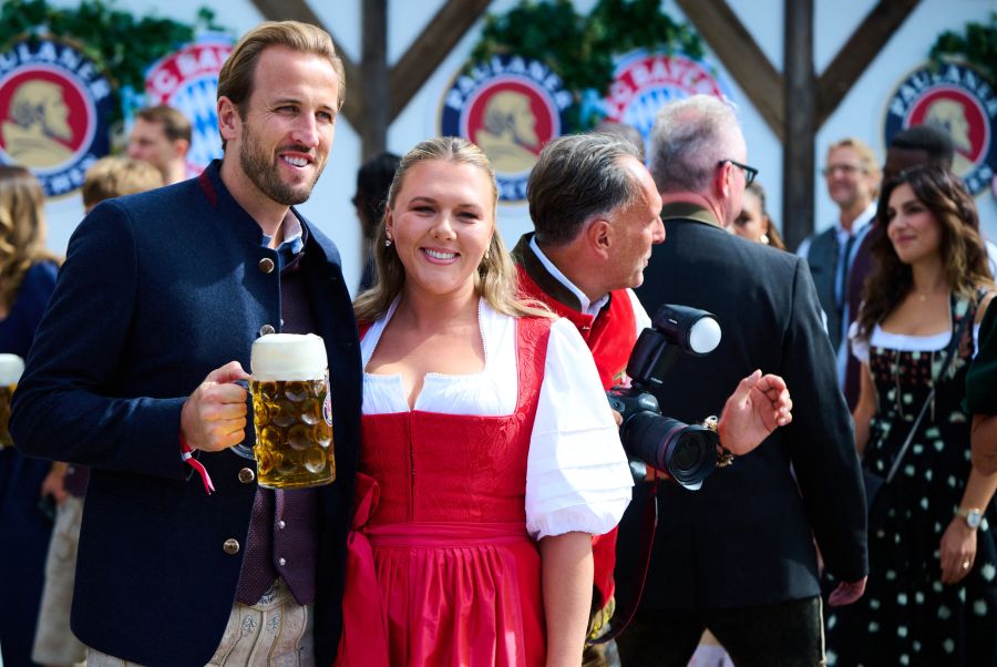 Harry Kane hat sich sein Bier redlich verdient.