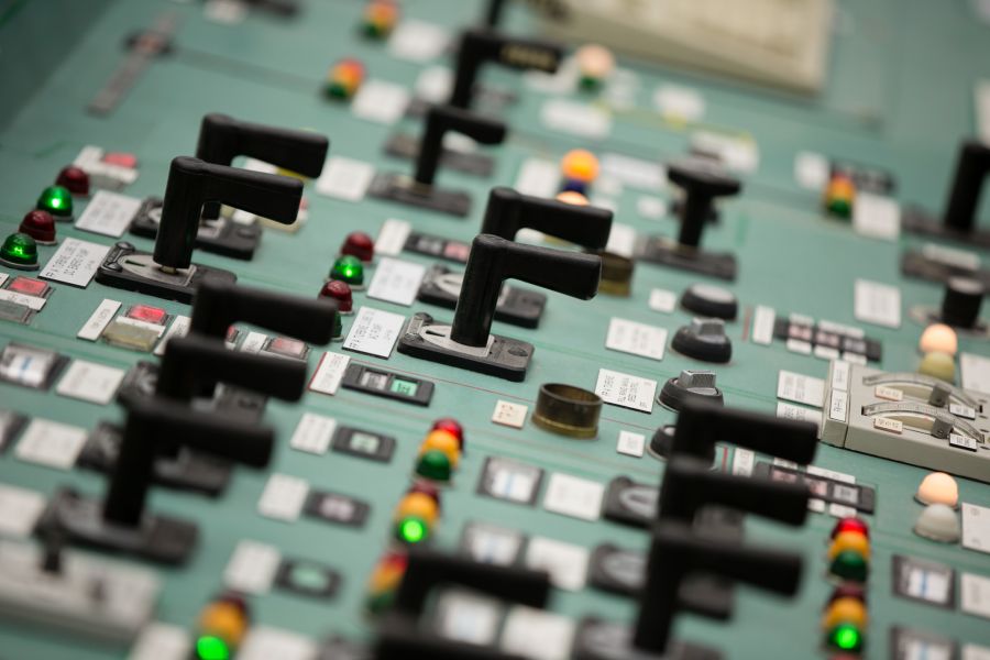 Die kleinen Reaktoren können grösstenteils mit Thorium betrieben werden. Dies soll nicht langlebigen Atommüll generieren.