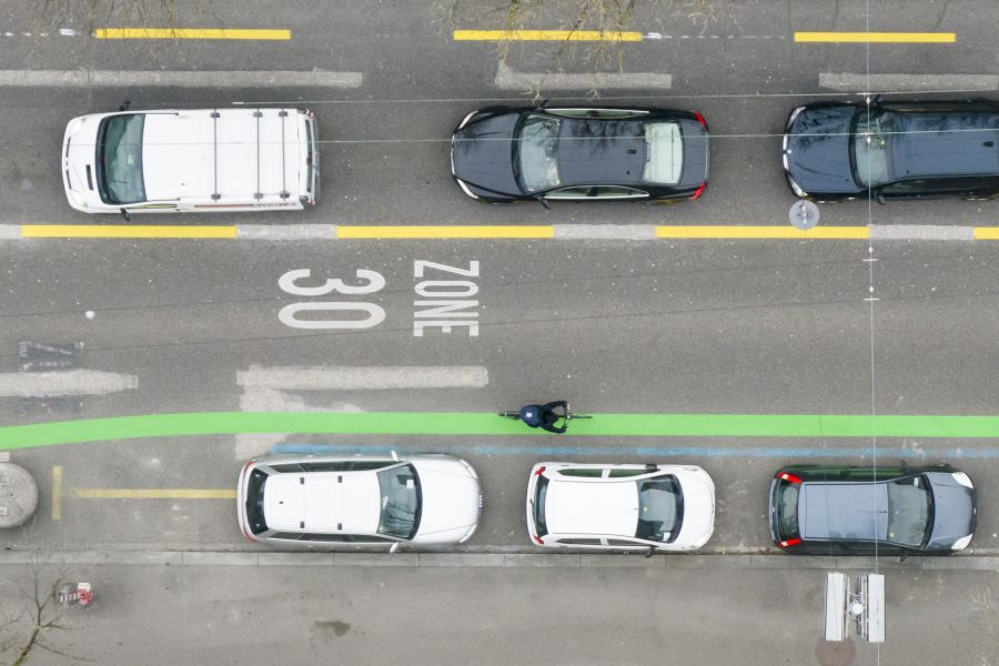 Einigen Autofahrerinnen und -fahrern geht es damit zu langsam ...