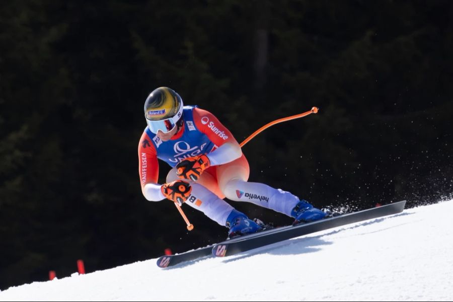 Arnaud Boisset fährt beim letzten Super-G der Saison auf den dritten Platz.