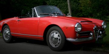 ALFA ROMEO GIULIA SPIDER