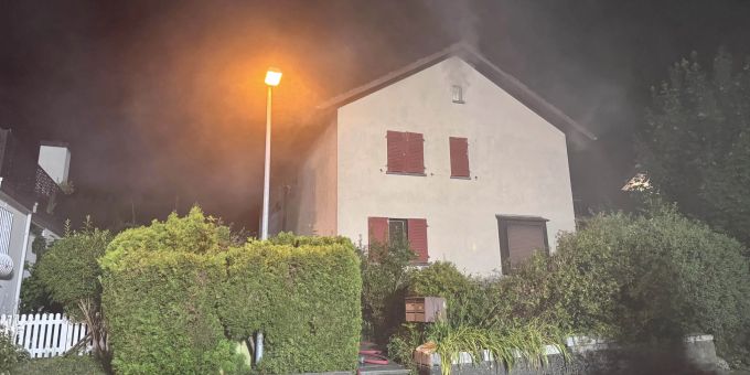 Frau (†79) Stirbt Bei Wohnungsbrand – Familie Rettet Sich