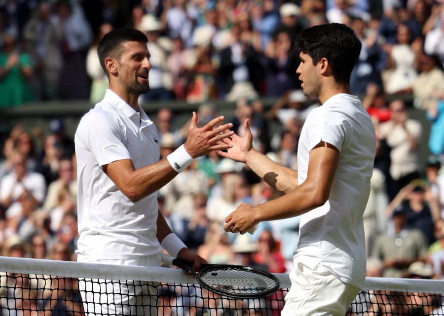 Novak Djokovic muss sich im Final von Wimbledon Carlos Alcaraz geschlagen geben.