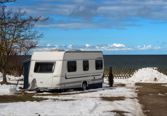 Wichtig, besonders im Winter, ist eine ausreichende Belüftung des Wohnwagens. Wohnwagen