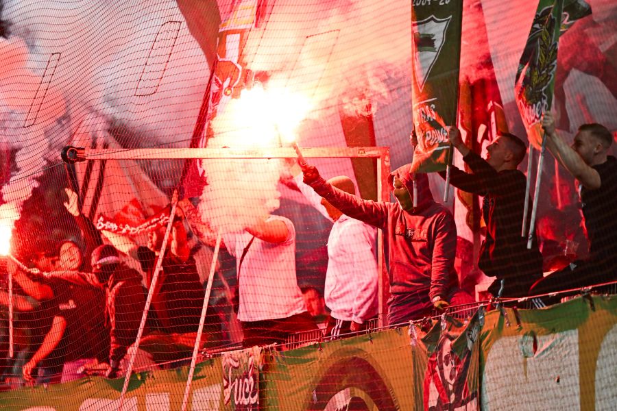 Fussball Pyrotechnik Fangewalt