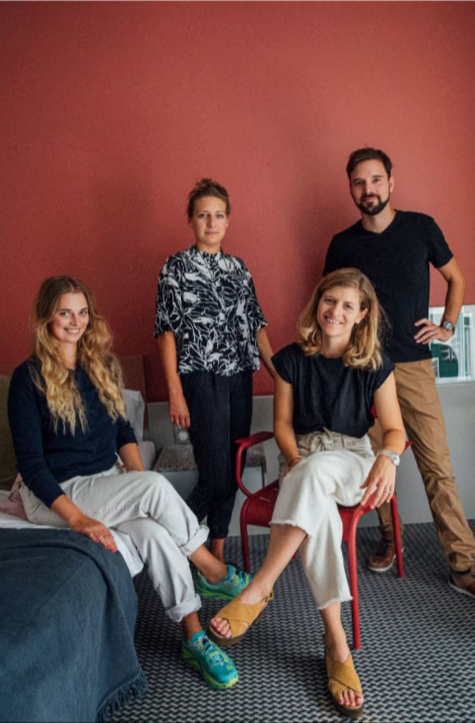 Jennifer Krass (Innenarchitektur), Corinne Joillet (Illustration), Nicole Heim (Design), Johannes Peter (Gründer) (v.l.n.r.). Kloten