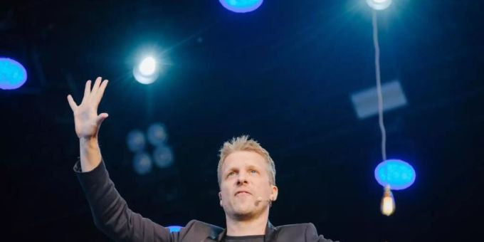 Er steckt voller Ideen: Oliver Pocher wird 43. Foto: Ole Spata/dpa Er steckt voller Ideen: Oliver Pocher wird 43. Foto: Ole Spata/dpa