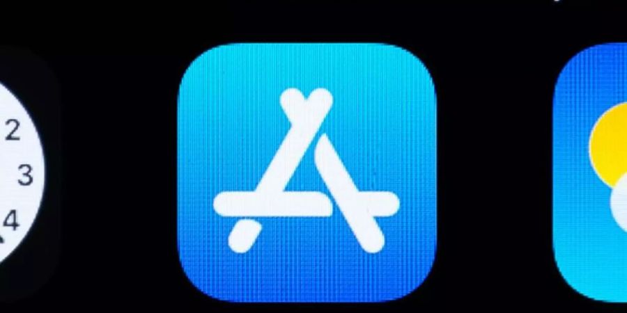 Im App Store von Apple ist Parler nicht mehr erhältlich - wie auch bei Google. Foto: Silas Stein/dpa