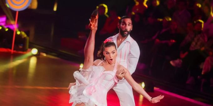 «Let's Dance»: Profitänzer Massimo Sinato, mit Lili Paul-Roncalli. «Let's Dance»