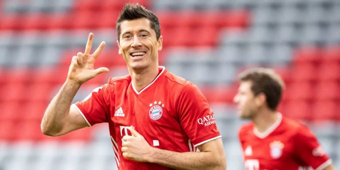 Er ist der Favorit auf den Weltfussballer-Titel 2020: Bayern-Stürmer und Triple-Sieger Robert Lewandowski. The Best Fifa Football Awards