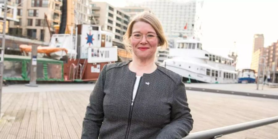 Schiffbauingenieurin Claudia Ohlmeier setzt sich für mehr Frauen in der Seeschifffahrt ein. Foto: Daniel Bockwoldt/dpa