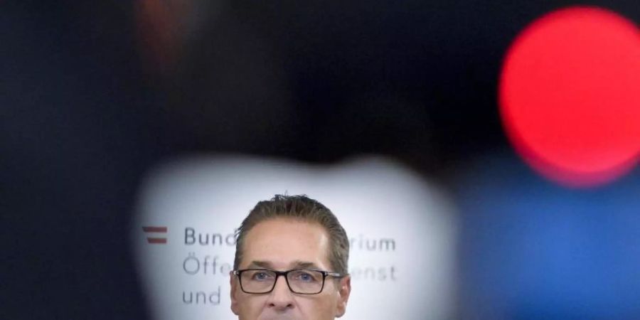 Die FPÖ hatte ihren langjährigen Ex-Chef Heinz-Christian Strache nach den Wirren um das Ibiza-Video und eine Spesenaffäre aus der Partei ausgeschlossen. Foto: Herbert Neubauer/APA/dpa