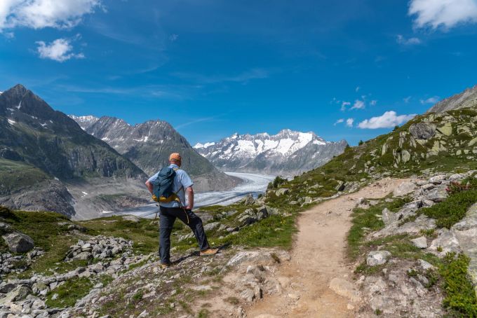 Die Walliser Berge eignen sich wunderbar für eine gemütliche oder anspruchsvolle Wanderung. Raclette du Valais AOP macht den Tag garantiert perfekt. Raclette