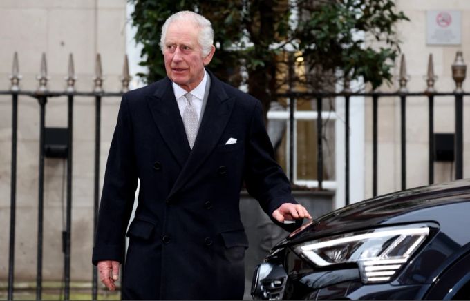 König Charles verlässt das Spital nach der Prostataoperation. King Charles