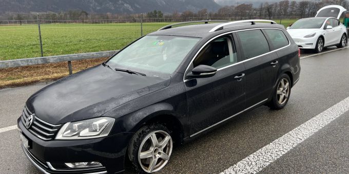 Bad Ragaz SG: Mit beschädigtem Vorderreifen auf Autobahn unterwegs. Bad Ragaz SG