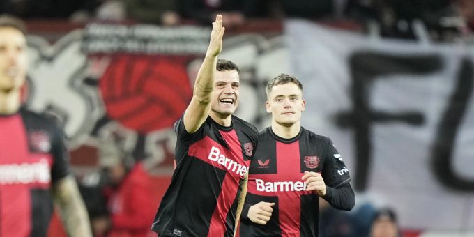Leverkusens Granit Xhaka jubelt über sein Tor gegen Mainz. Bundesliga Granit Xhaka