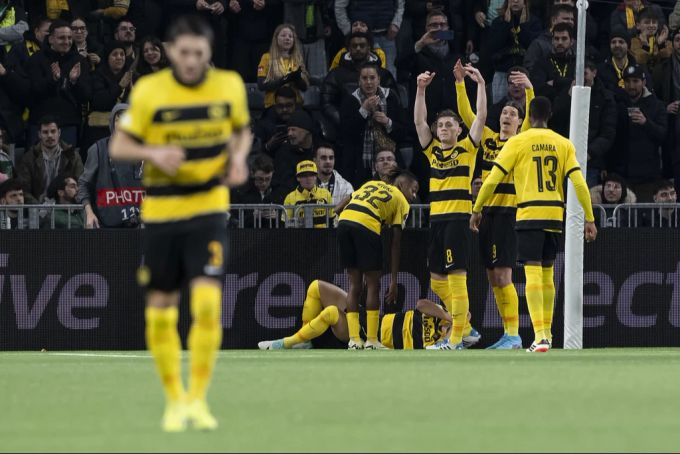 Nach seinem Tor gegen Sporting Lissabon lag Filip Ugrinic mit starken Schmerzen am Boden. Filip Ugrinic