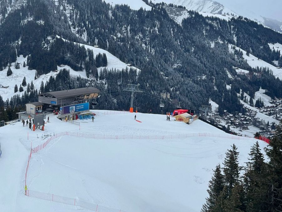 Ein Blick auf das Starthaus. Hier stürzen sich Marco Odermatt und Co. morgen das Chuenisbärgli hinunter.