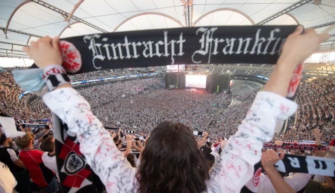 Das Stadion in Frankfurt beim Public Viewing am Final der Europa League. Europa League Frankfurt