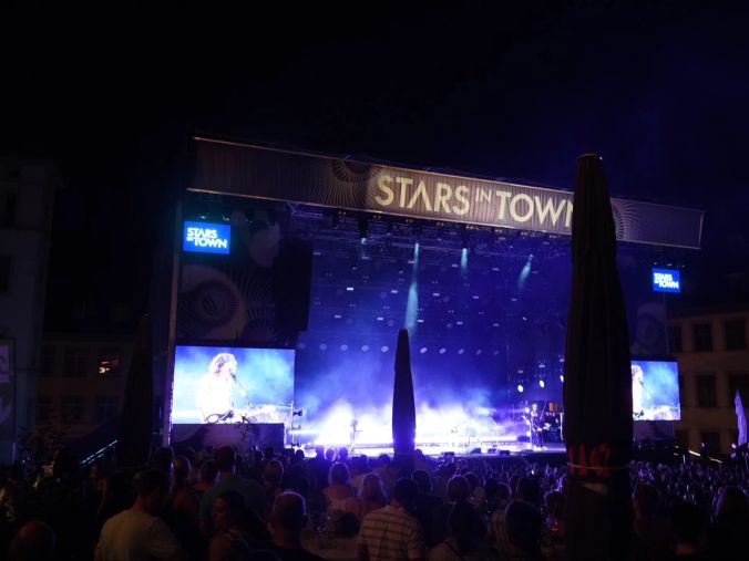 Stars in Town