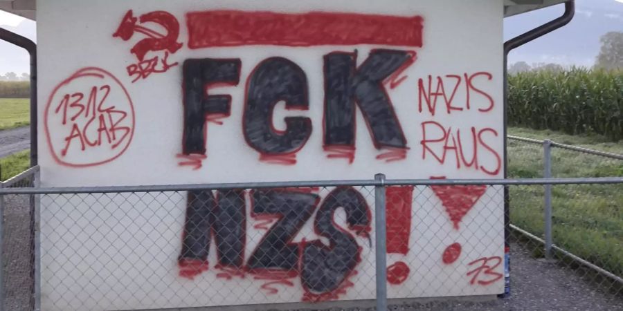 Ungefreut: …Austauschstation Oberriet-Widnau verunstaltet
