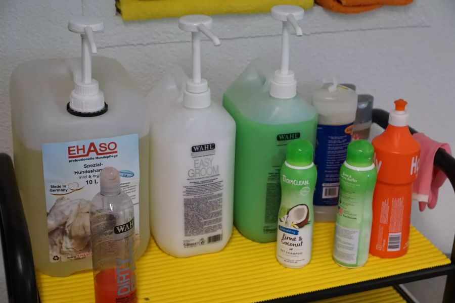 Hundeshampoo machen das Baden einfacher.