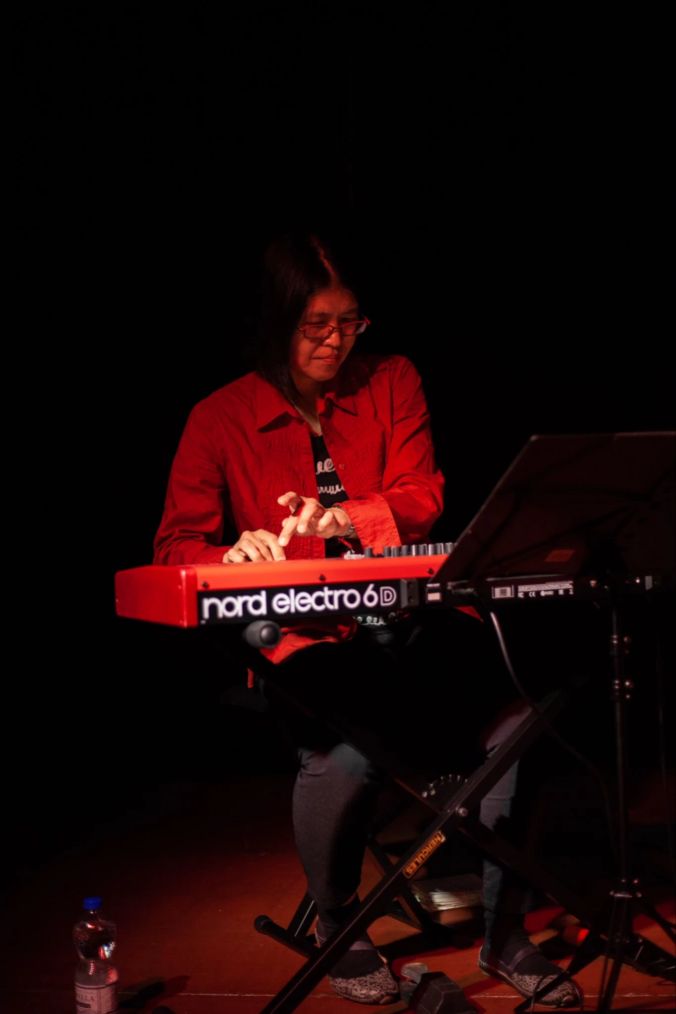 Motoko Matsushita verzaubert das Publikum mit ihrem Keyboard.
