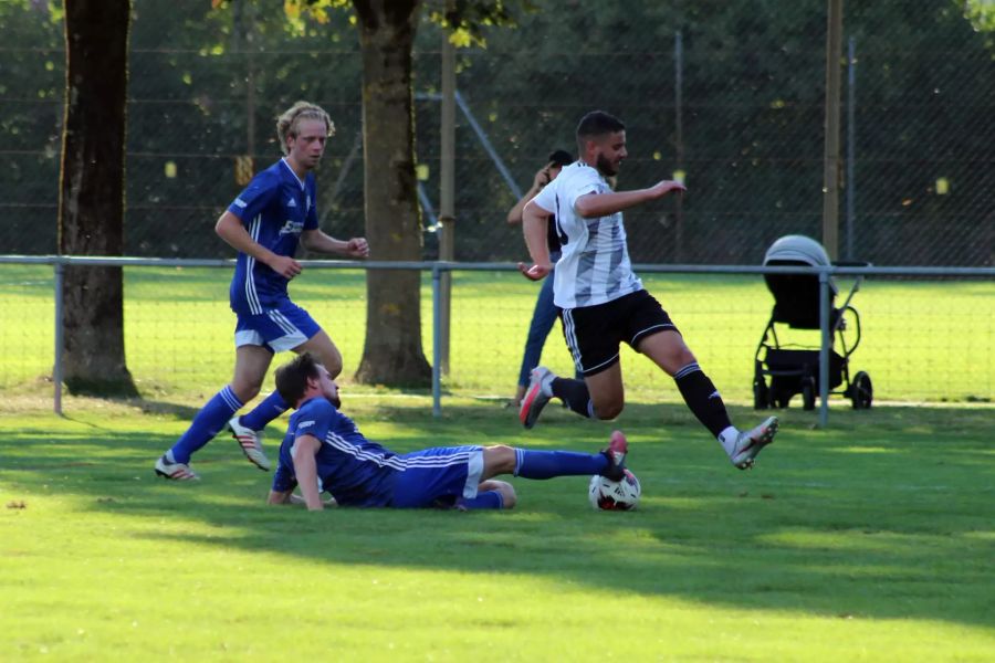 FC Juventina am Auftaktspiel gegen Turgi.