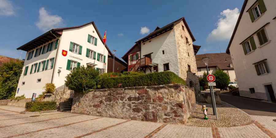 Das Gemeindehaus von Oetwil an der Limmat.