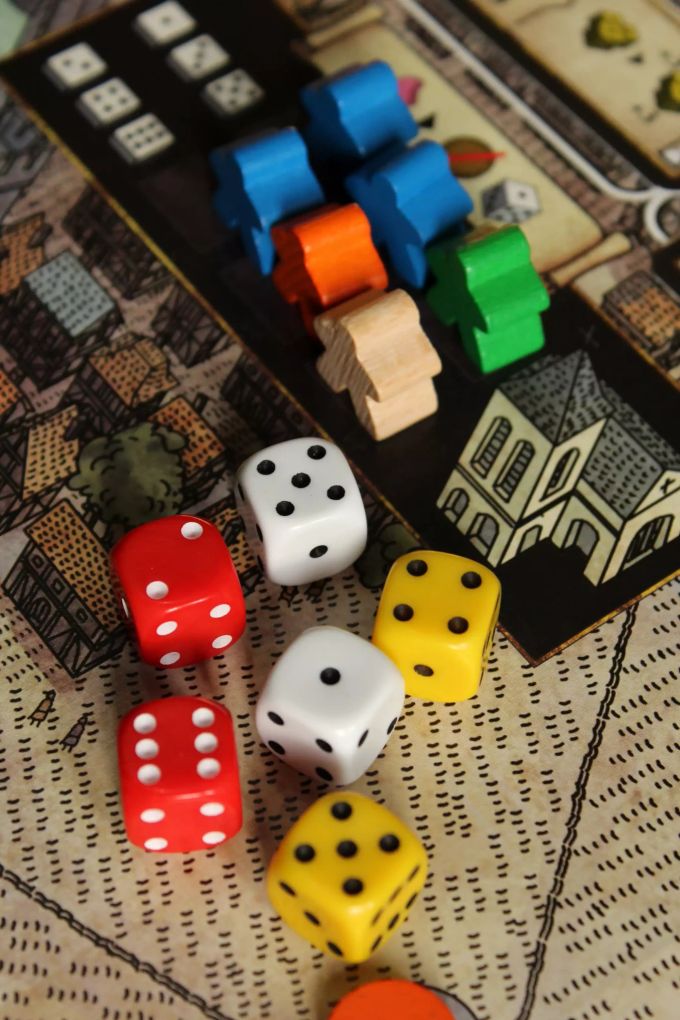 Auch Brettspiele sind eine Möglichkeit fürs Survival-Kit. Sie werden von «Review.sorg» als Ersatz für die Videospiele aufgeführt. Wochenende Köniz