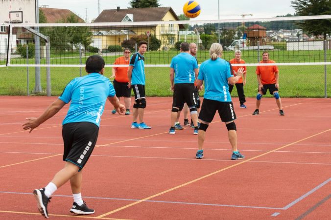 Am «Kantonalen» wird auch Volleyball gespielt.