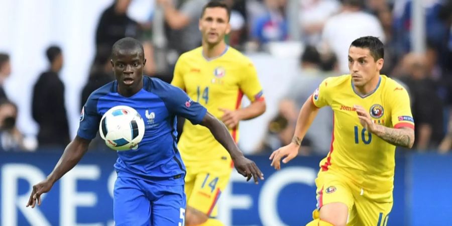 N'Golo Kanté wechselte 2015 von Caen zu Leicester City. Van Gaal befasste sich offenbar bereits im Jahr zuvor mit ihm.