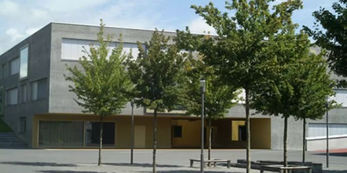 Die Primarschule Neuheim in Eschenbach SG. schule eschenbach