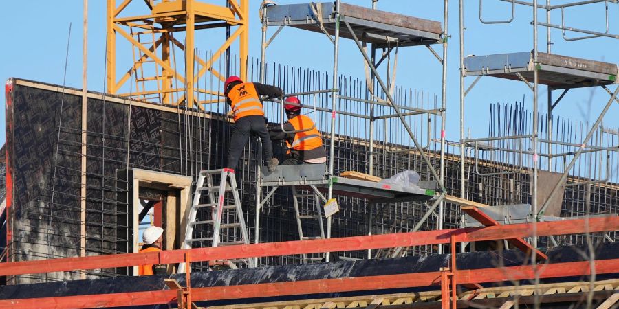 Arbeiter auf einer Baustelle in Potsdam.